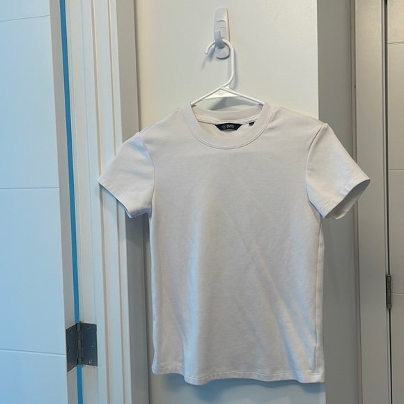 CUTS white tomboy tee - Picture 1 of 4